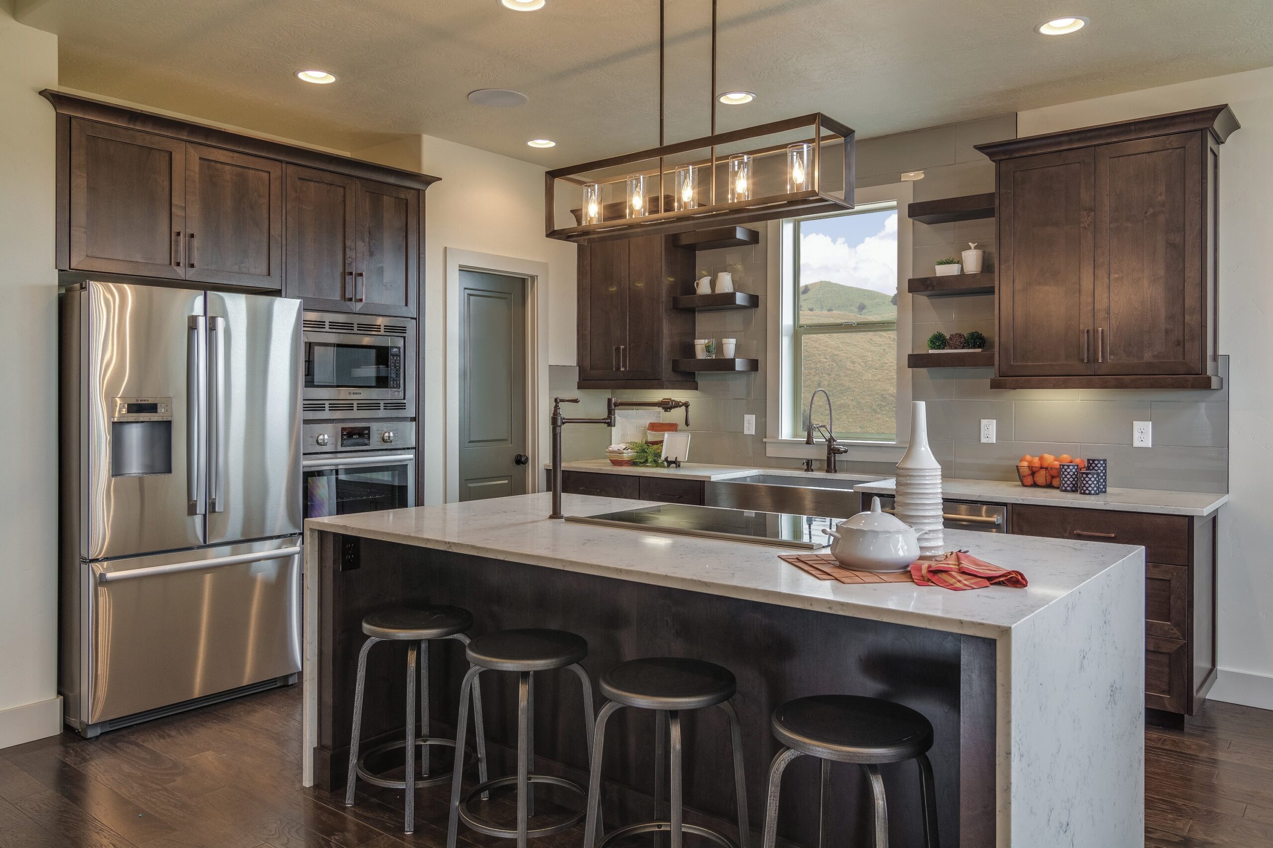 Artesso Articulating Kitchen Faucet with Pulldown Spray - Venetian Bronze 63225LF-RB Brizo - Image 2