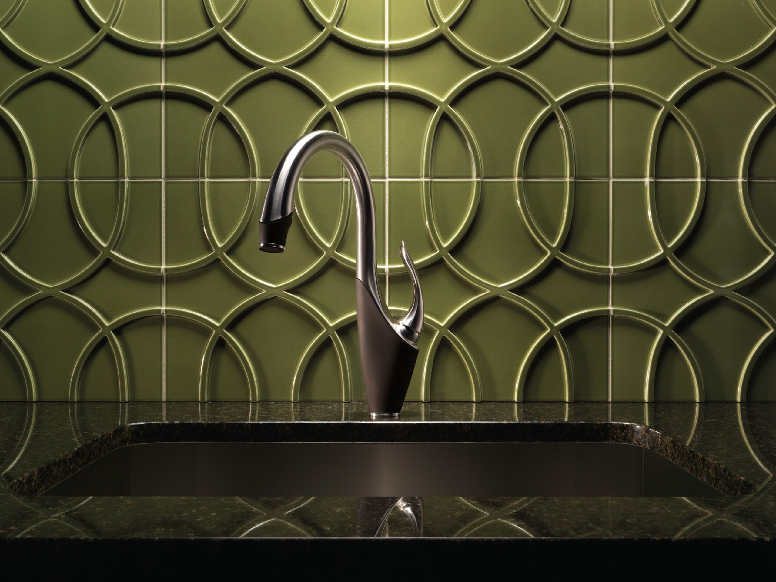 Vuelo Kitchen Faucet with Pulldown Spray - Cocoa Bronze/Stainless Steel 63055LF-SSCO Brizo - Image 2