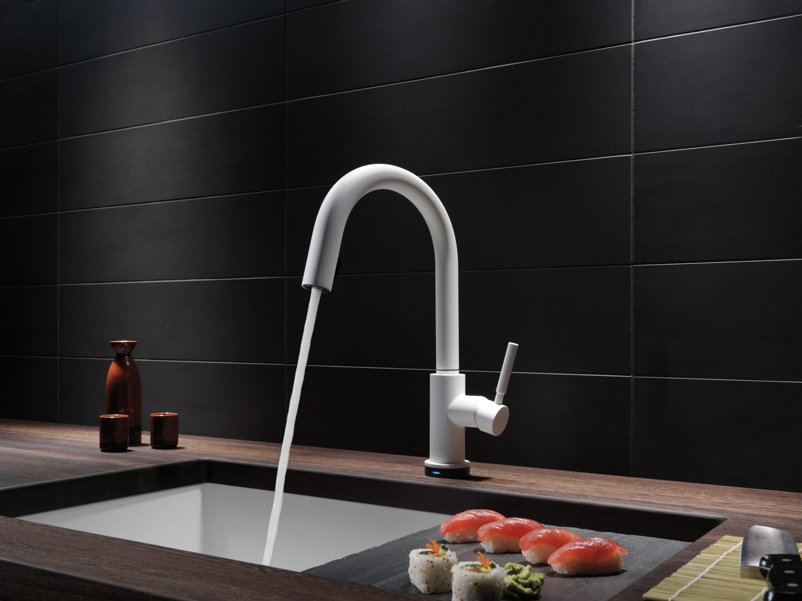 Solna SmartTouch Kitchen Faucet with Pulldown Spray - Matte White 64020LF-MW Brizo - Image 4
