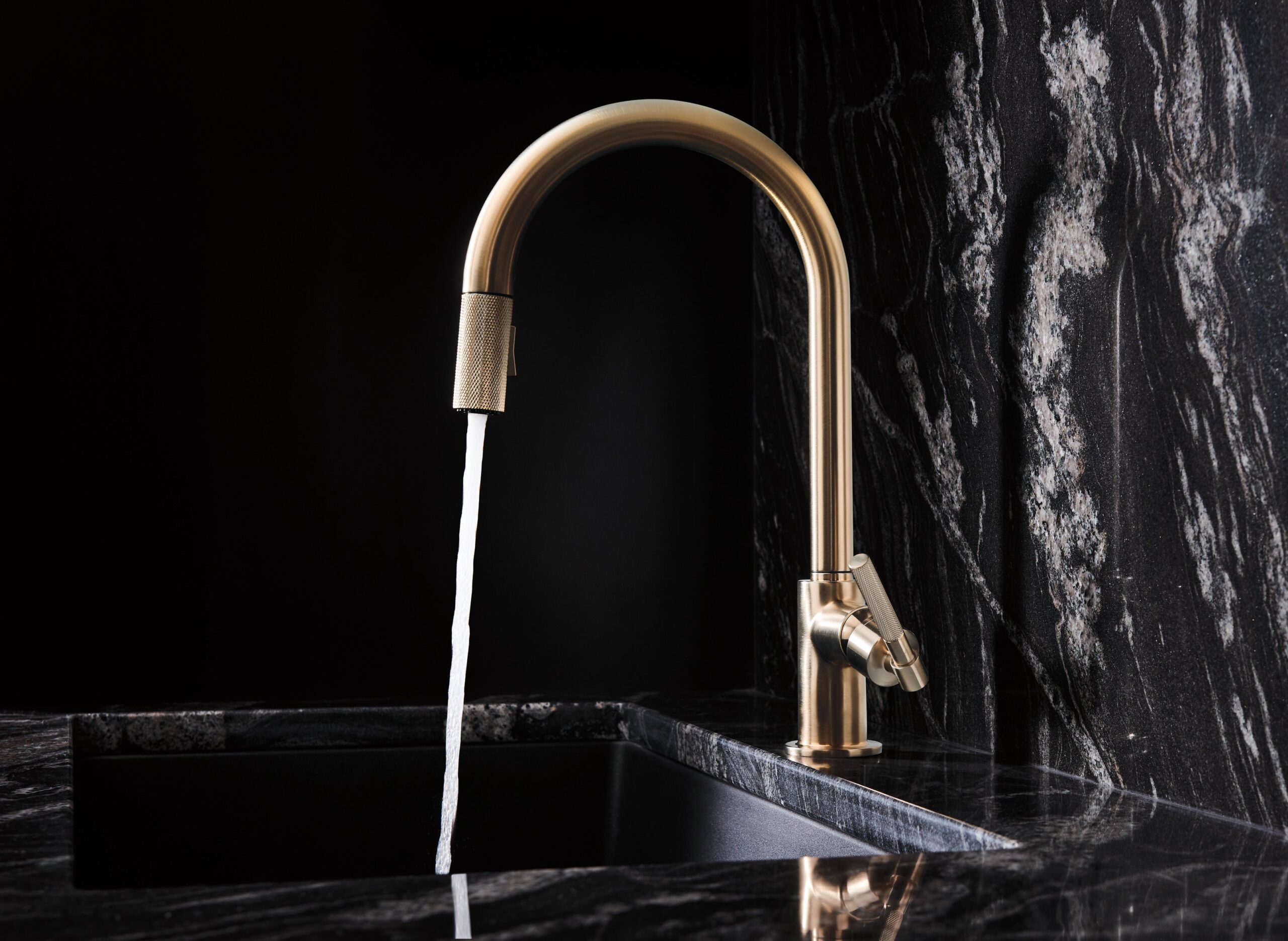 Litze Kitchen Faucet with Pulldown Spray Arc Spout and Knurled Handle - Luxe Gold 63043LF-GL Brizo - Image 3